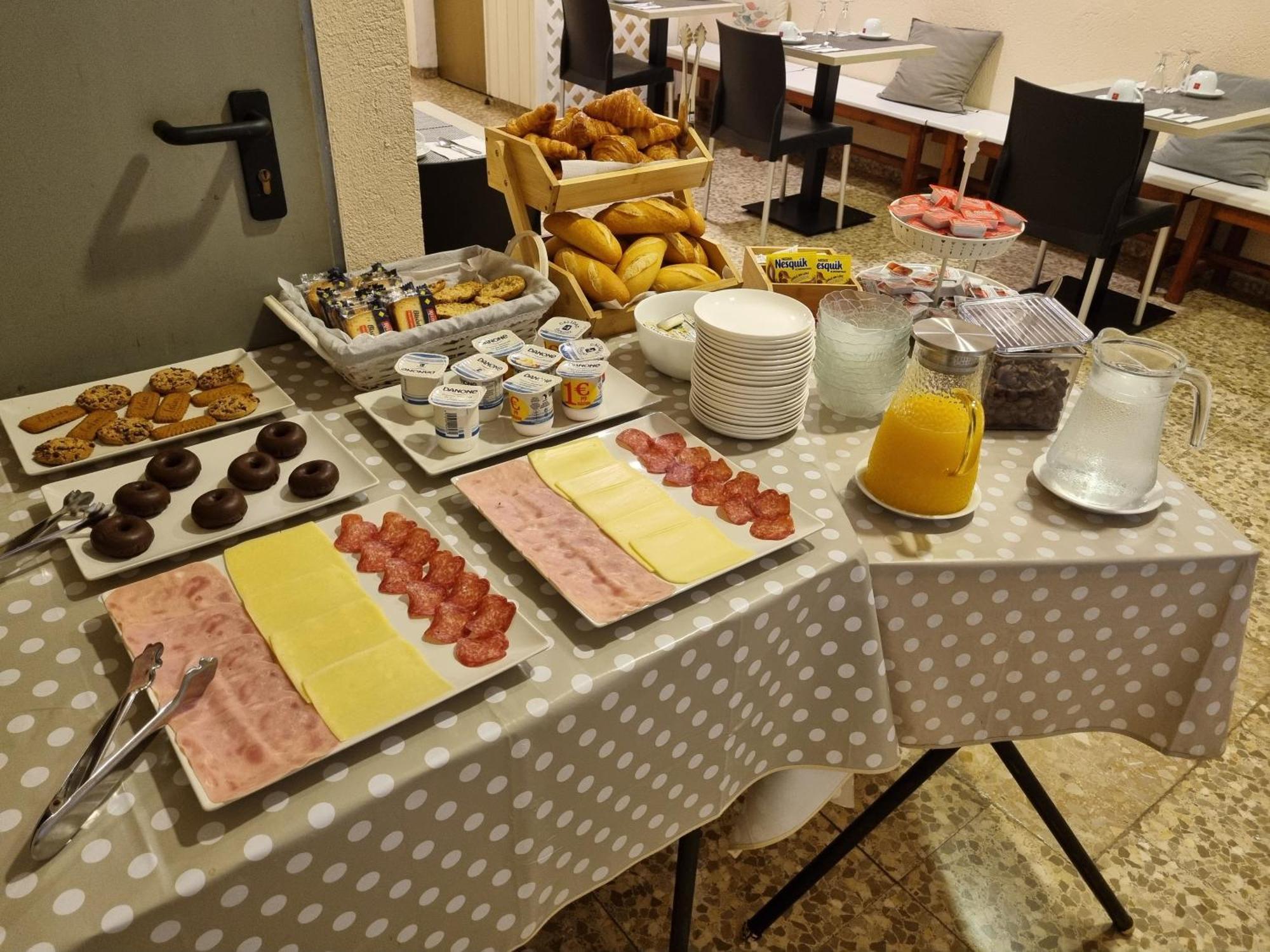 Hotel Maeva ,1 Star B&B Lloret de Mar Kültér fotó